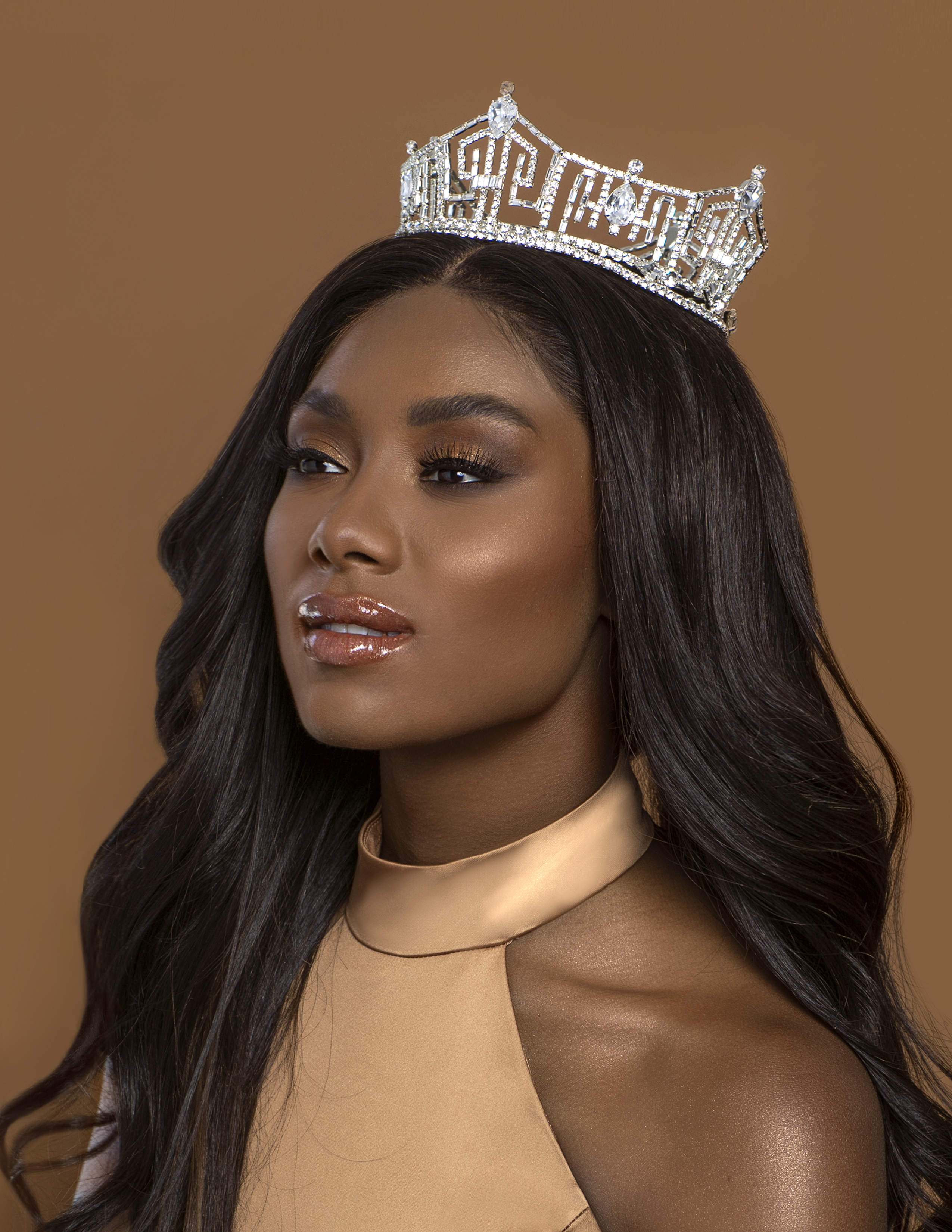 ‘Magic Unfiltered’: We Sat Down With Miss America 2019, Nia Franklin