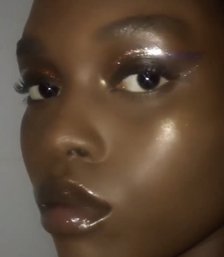 These 5 Makeup Looks Are The Best Christmas Inspo