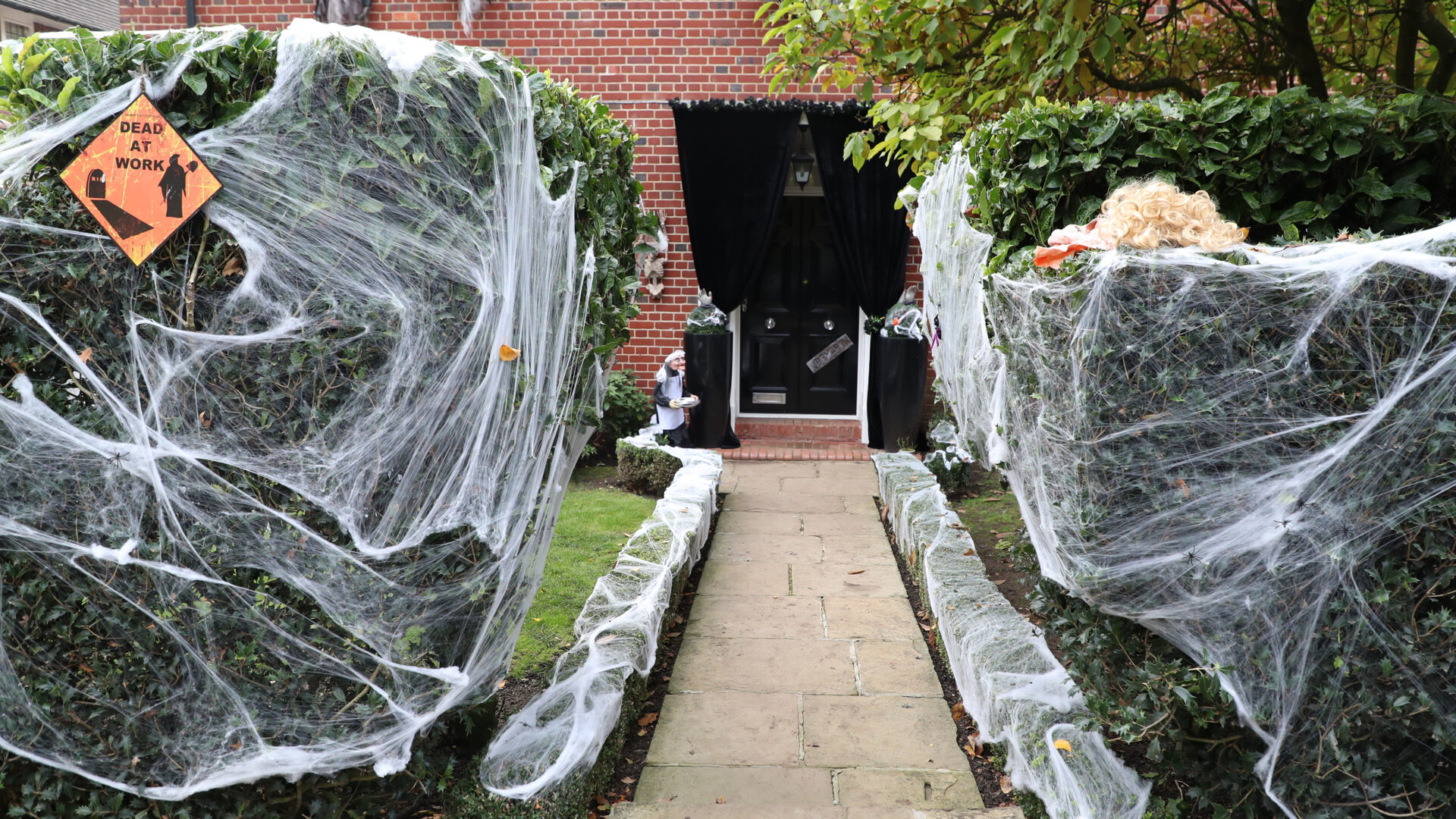 Los Angeles Children Will Not Be Allowed To Go Trick-Or-Treating In 2020