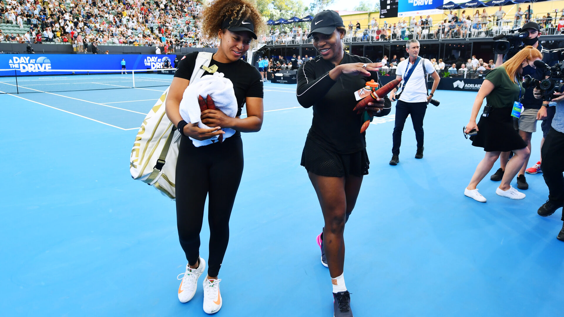 Serena Williams, Venus Williams And Naomi Osaka Win Round 1 Matches Of Australian Open