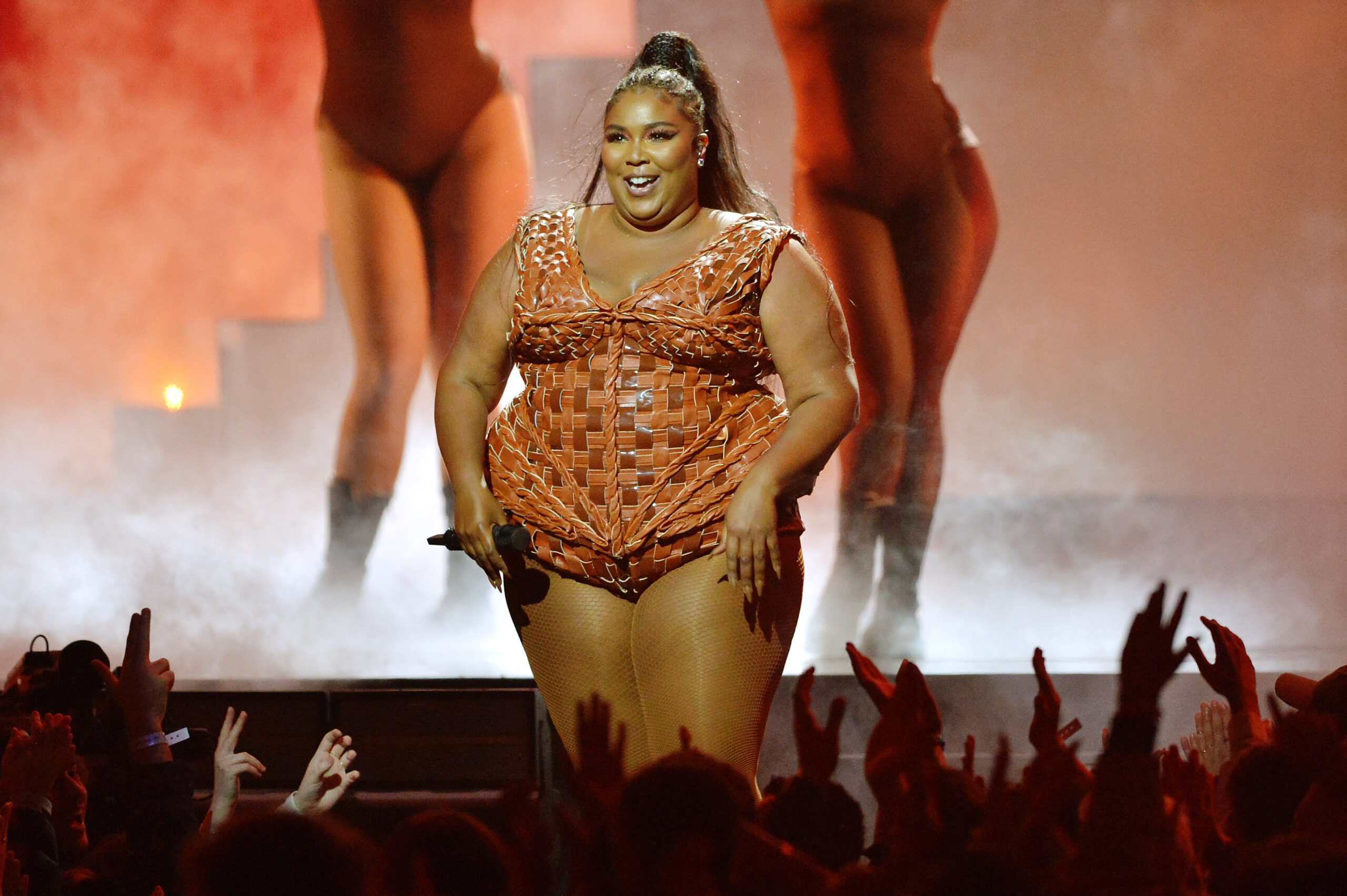 Are You A ‘Dynamic, Full Figured’ Dancer? Lizzo Needs You!
