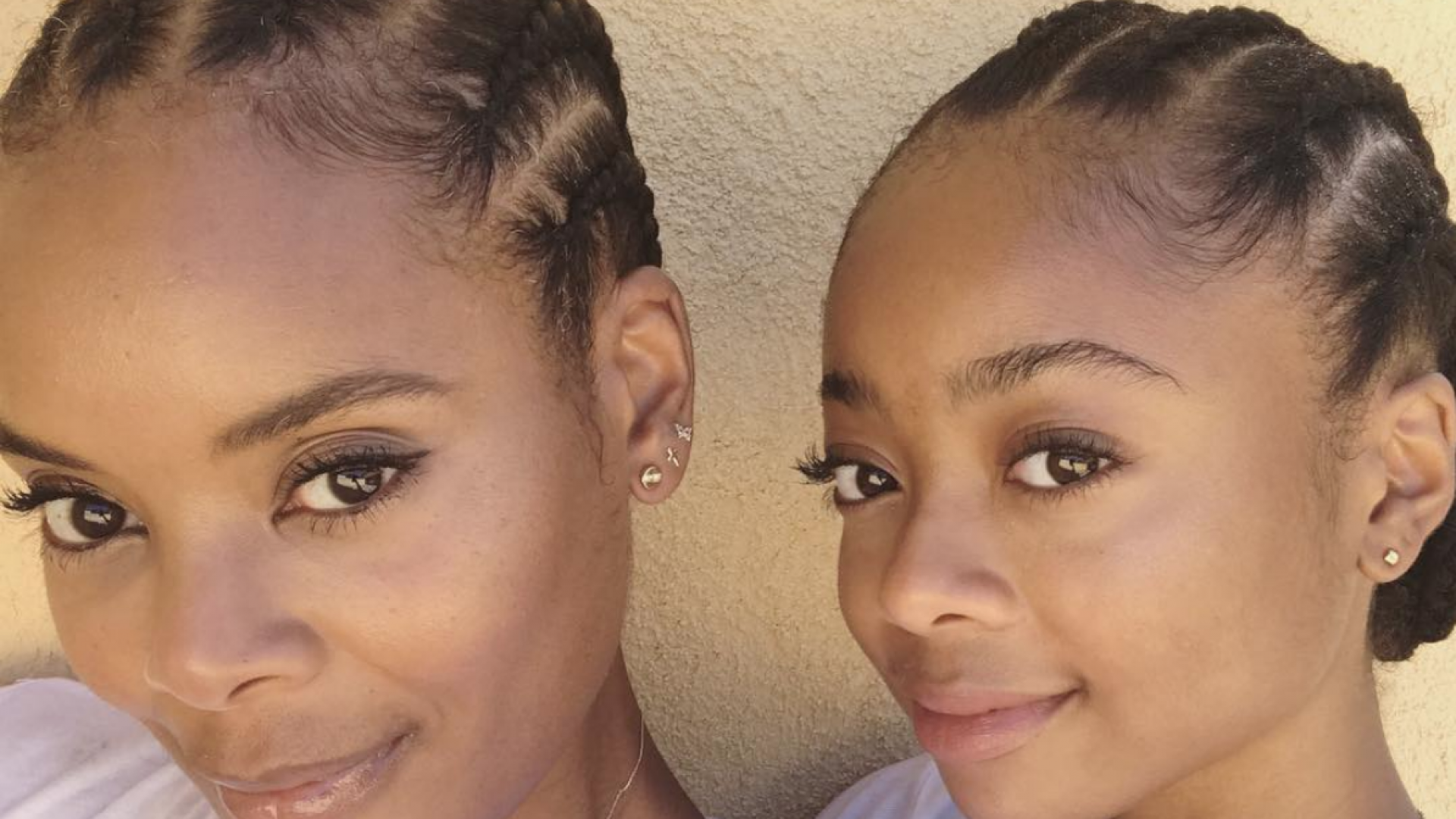 Celeb Moms and Daughters, Twinning Photos