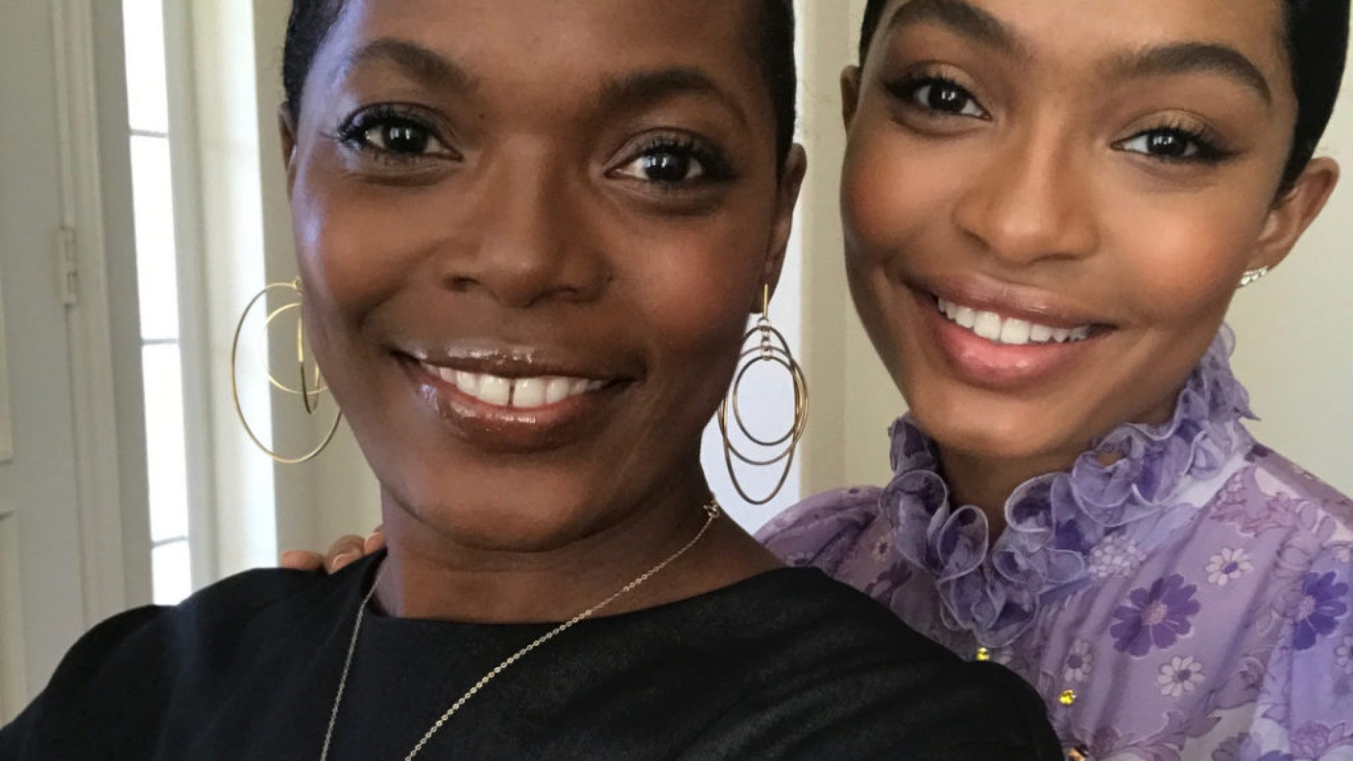 Seeing Double: 15 Mother/Daughter Duos Who Look Alike