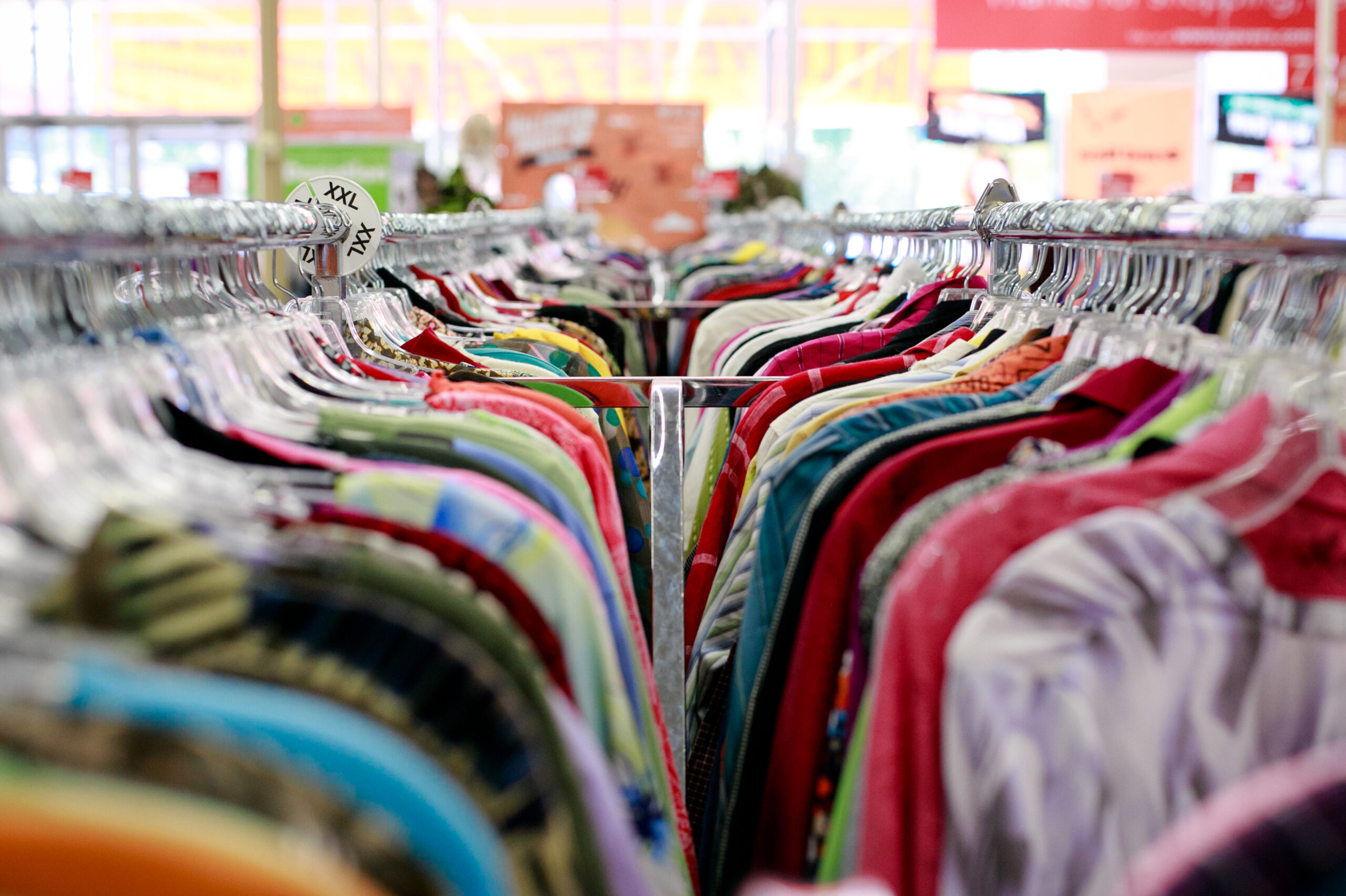 4 Must-Know Thrift Shopping Tips And Tricks For Beginners