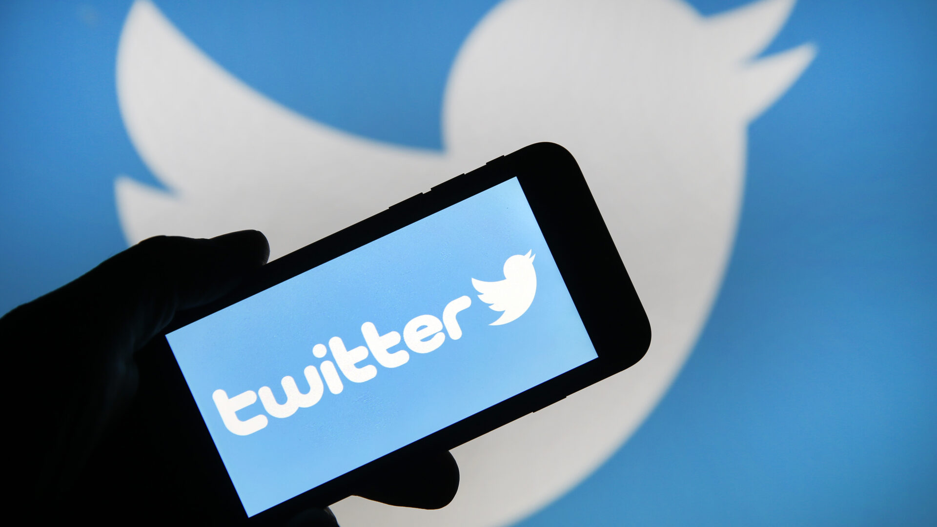 Twitter Cracks Down On Users Who Post Photos Of People Without Consent