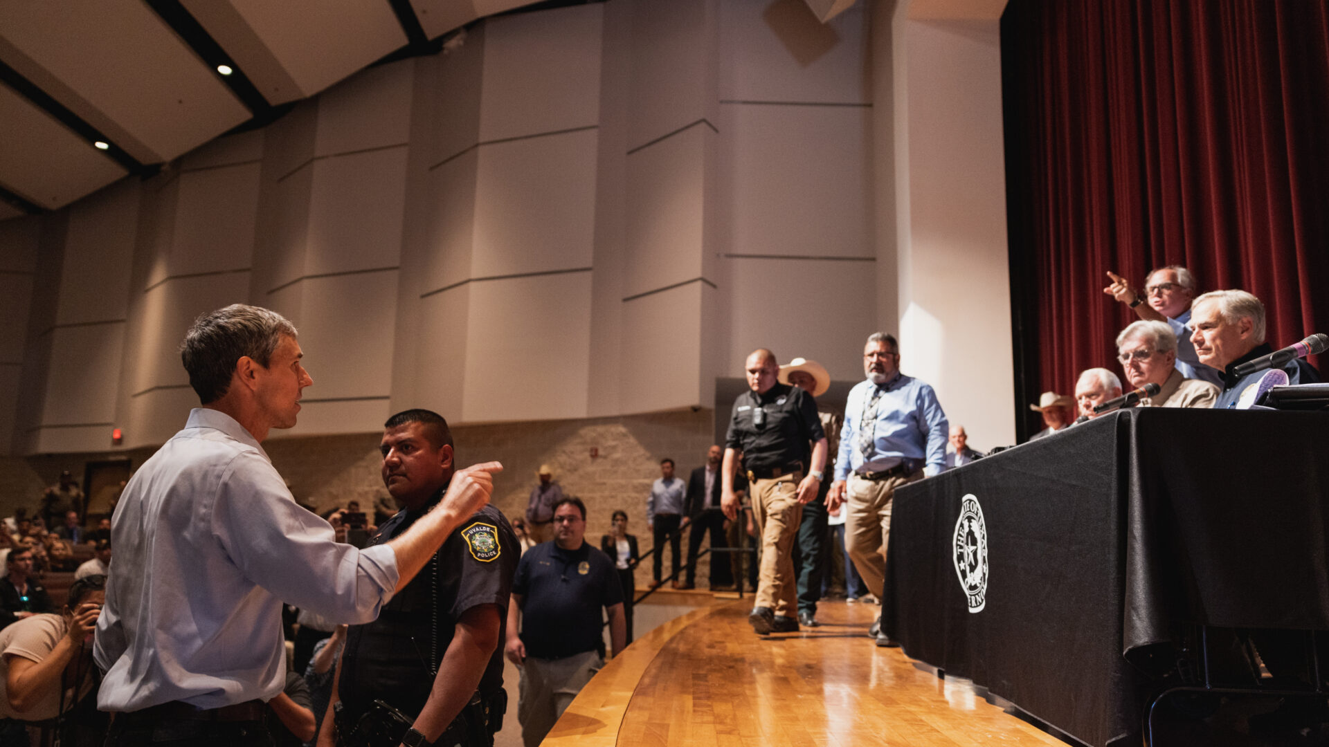 Beto O’Rourke Calls Out Gov. Greg Abbott And Officials Following Uvalde Shooting: ‘You Are Doing Nothing’