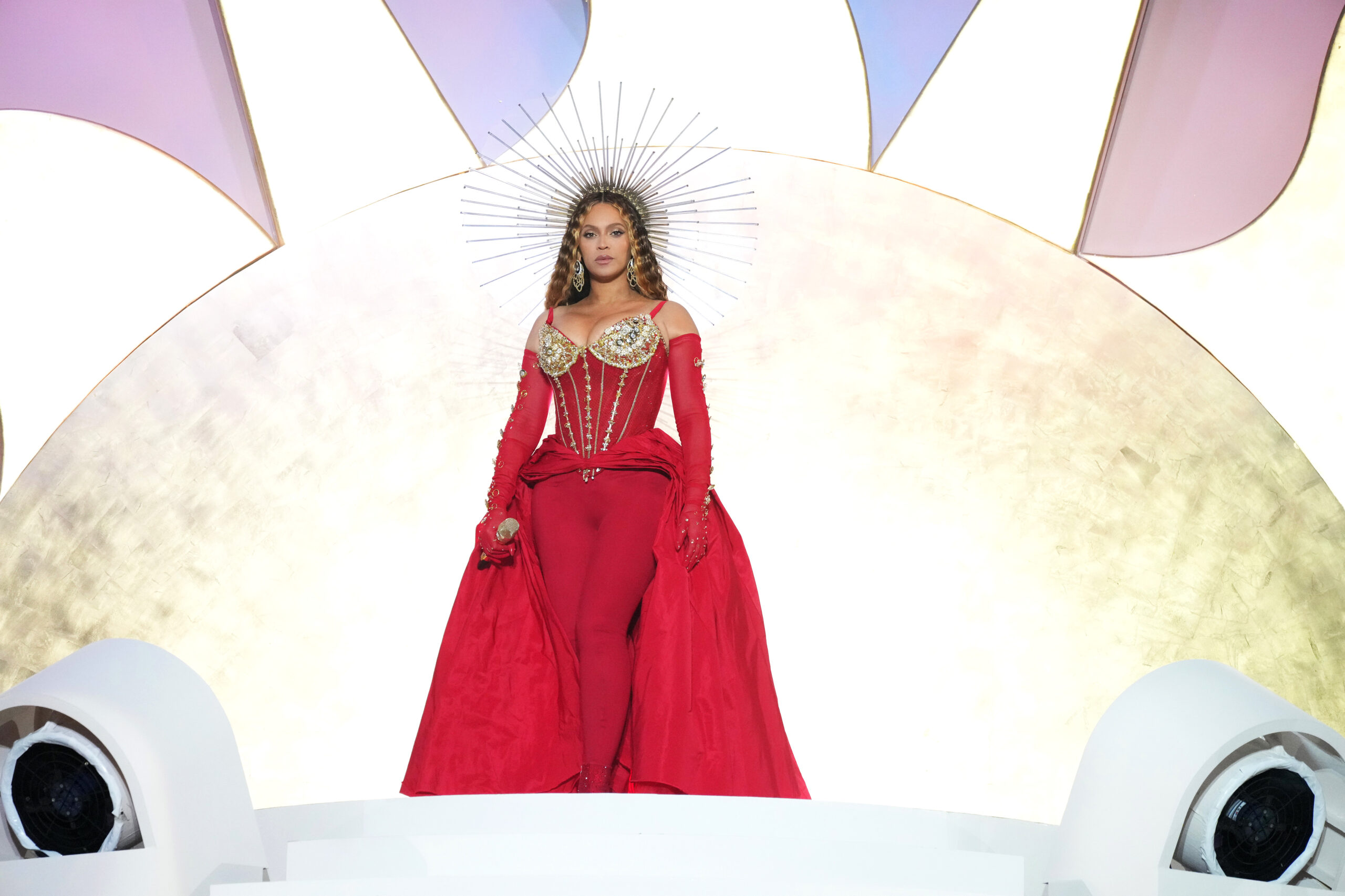 Here’s Everything You Missed At Beyoncé’s Performance In Dubai