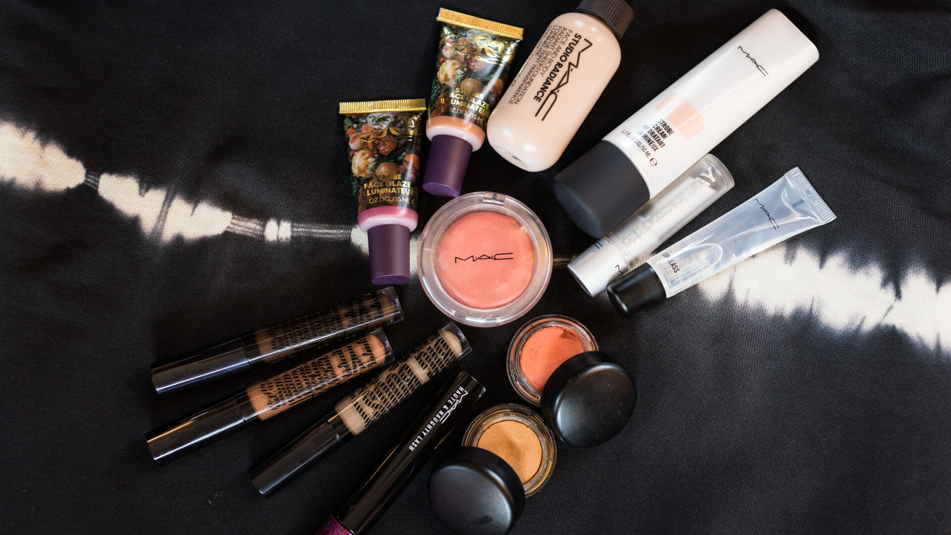 What Happened To The MAC Cosmetics Phenomenon? 