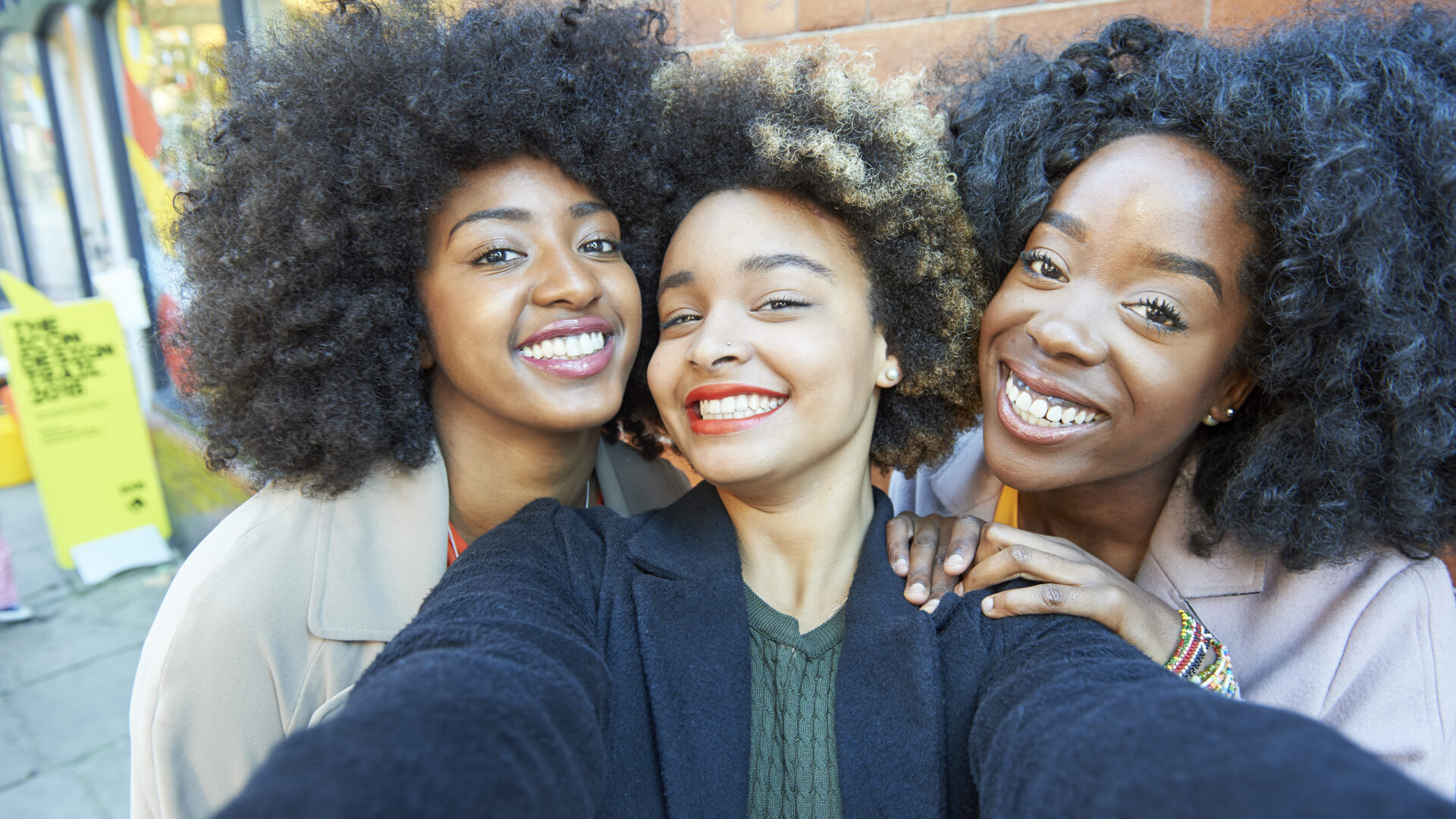 <strong>Texas Passes The CROWN Act To Ban Natural Hair Discrimination </strong>