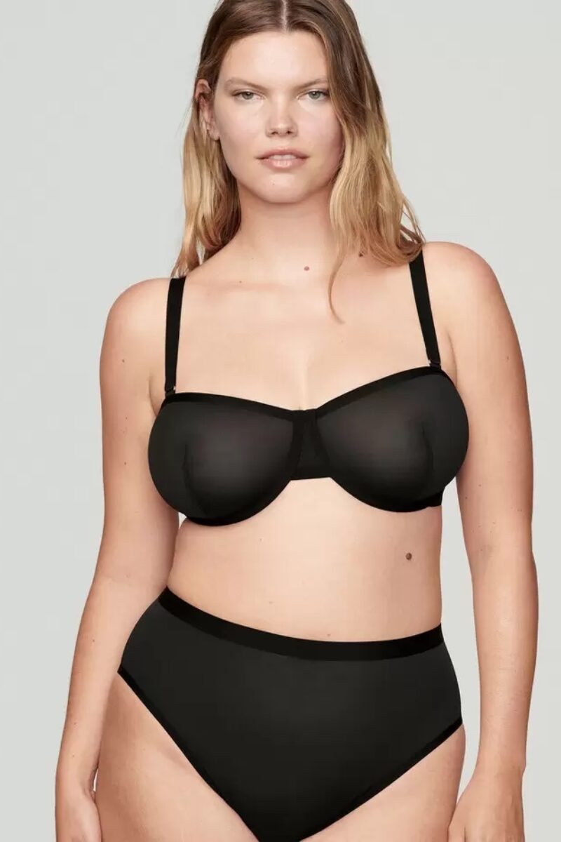 SMOOTHEZ Full Coverage Lightly Lined Bra