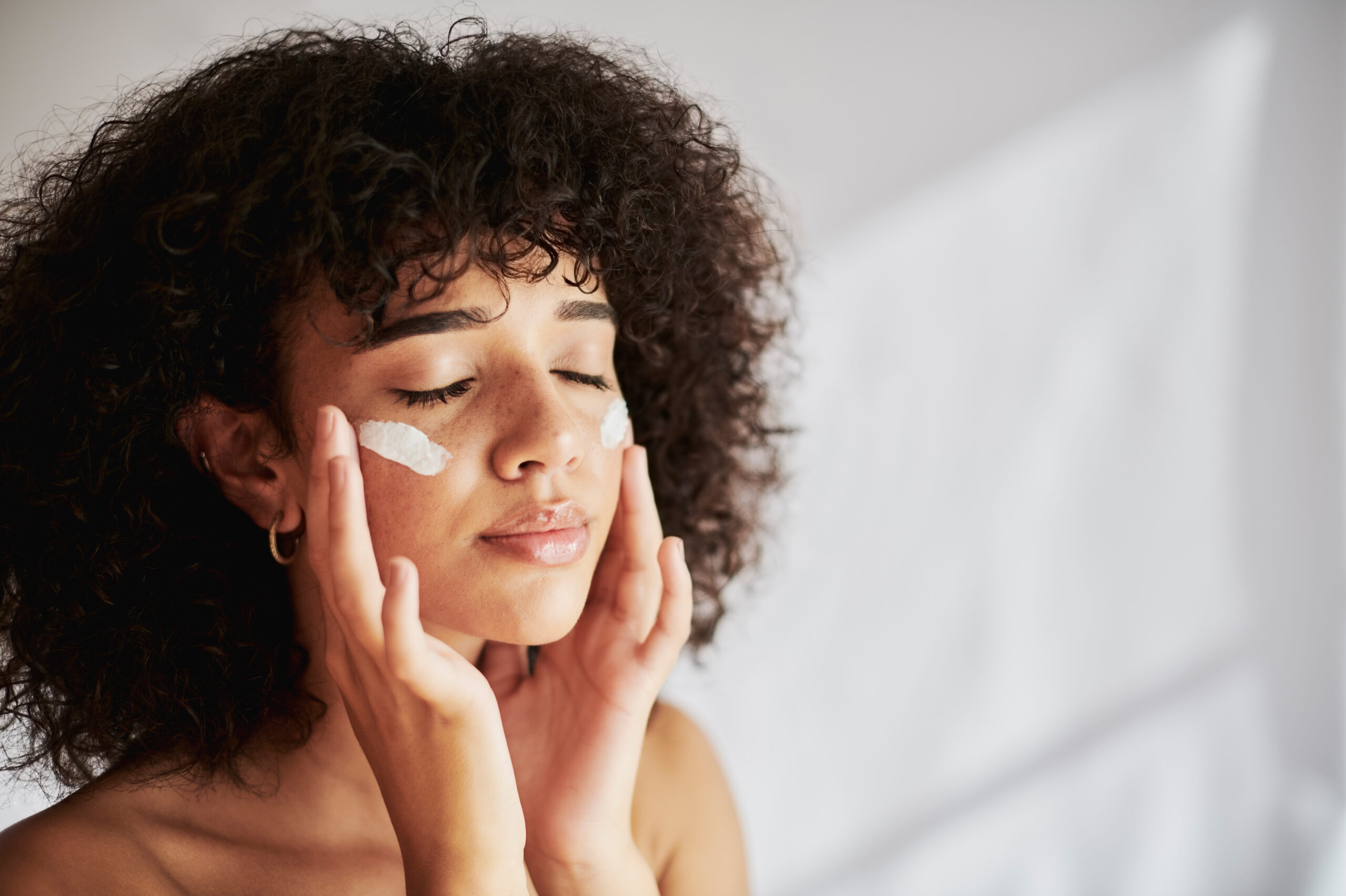 Beauty Experts Share Tips For Fall Skincare Prep