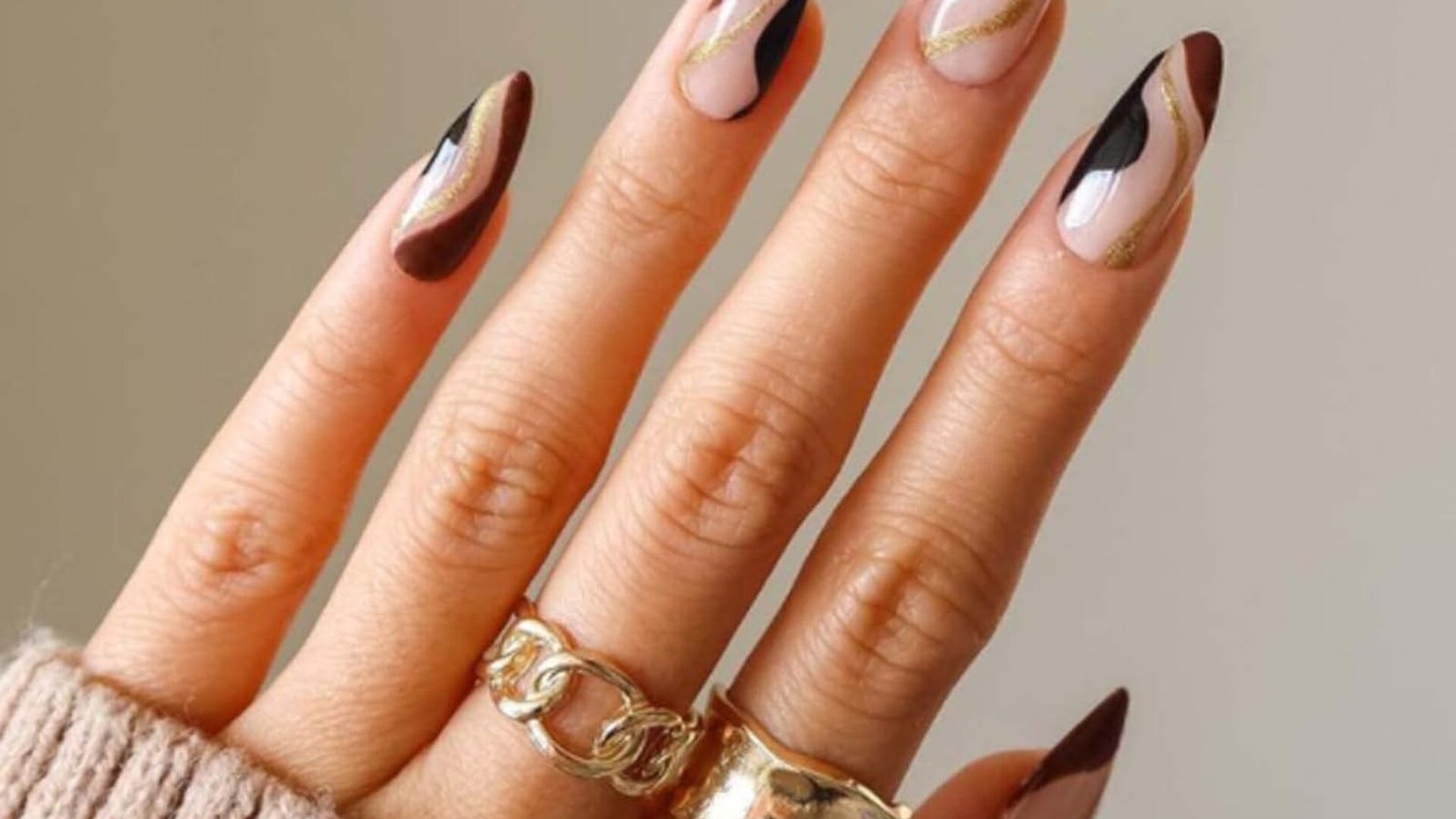 Shop These Fall-Inspired Press On Nails