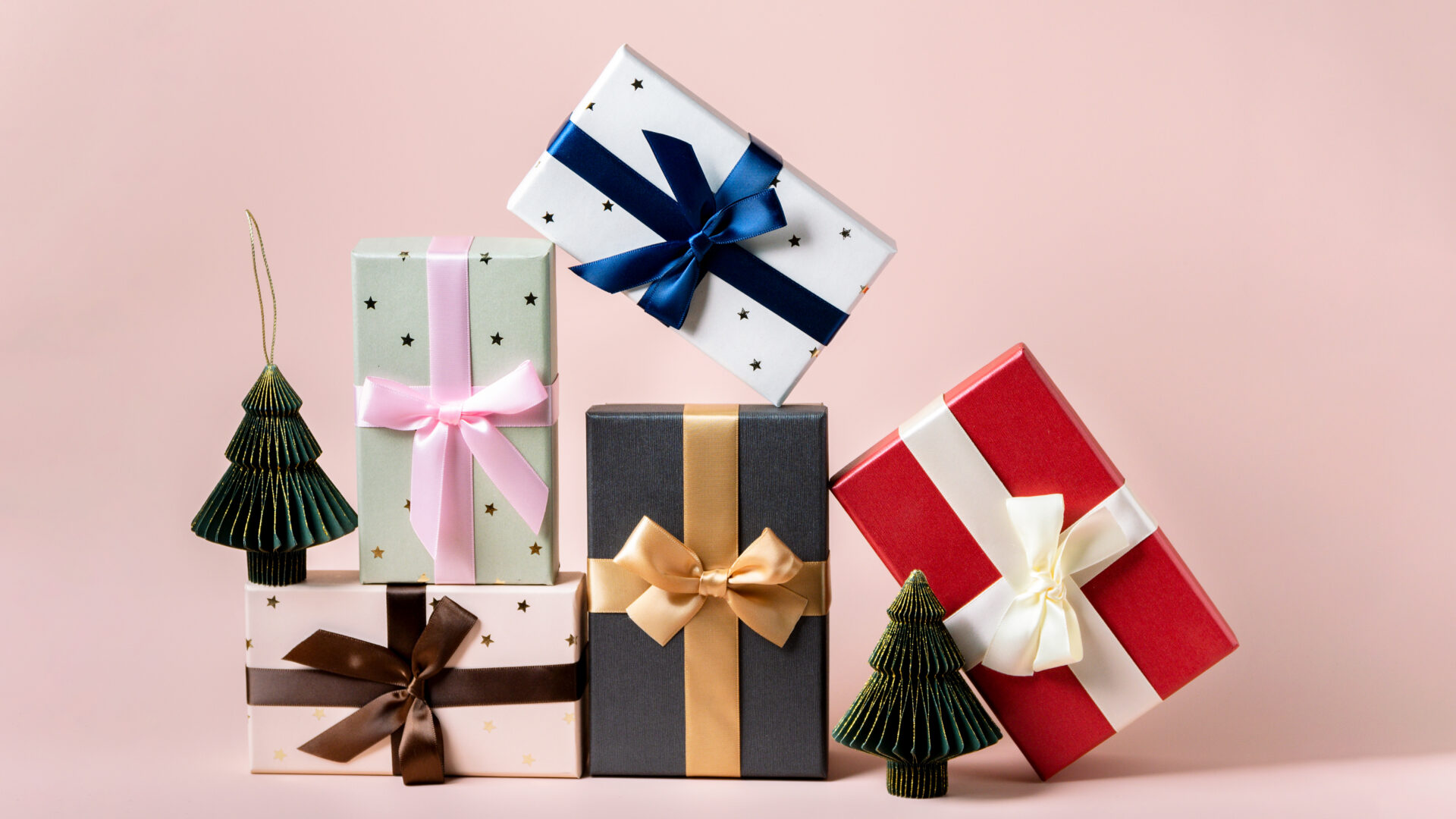 2016 Holiday Gift Guide: Our Biggest and Best Ever! | Cool Mom Picks