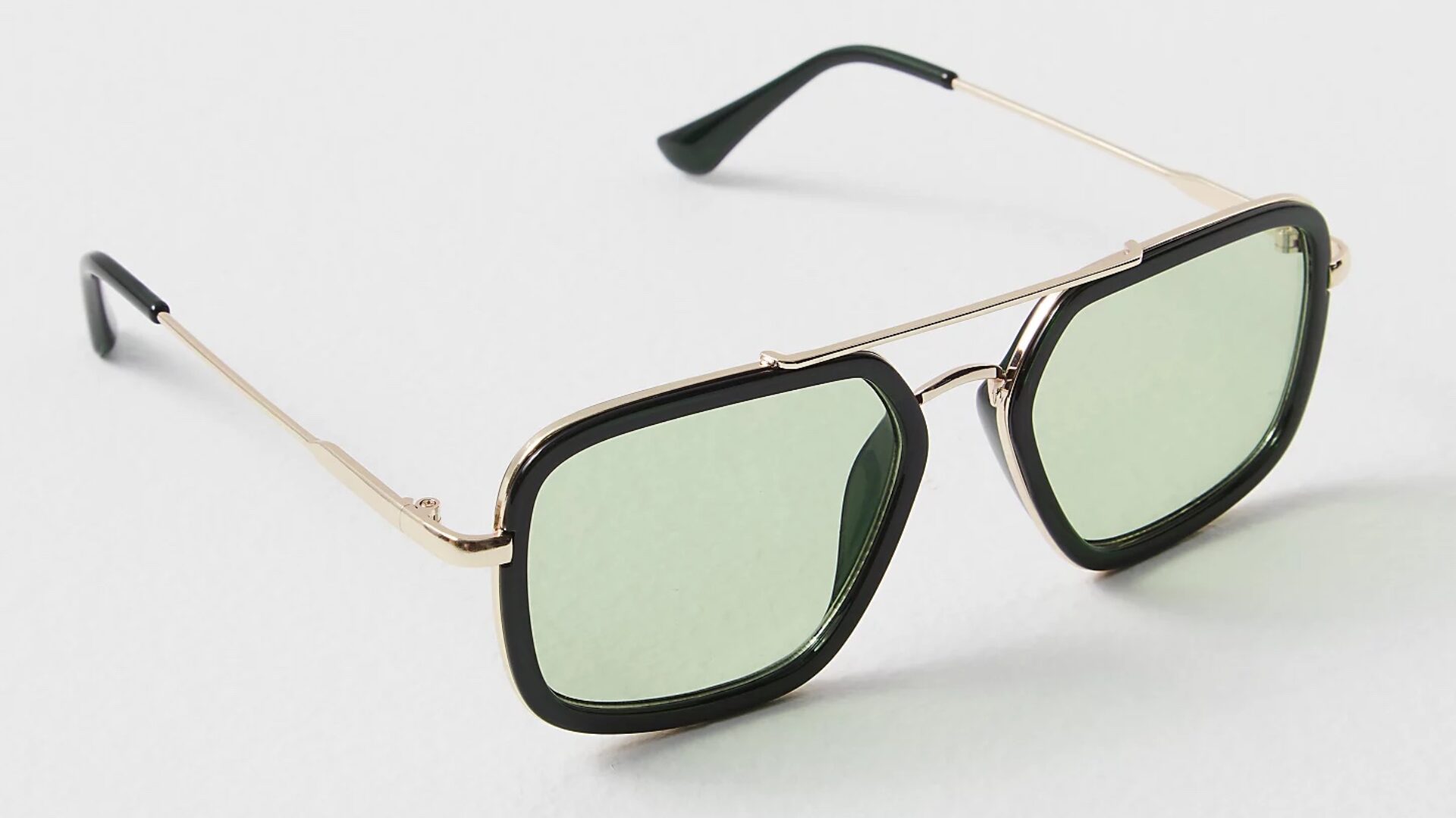 10 Sunglasses To Add To Your Summer Shopping Cart