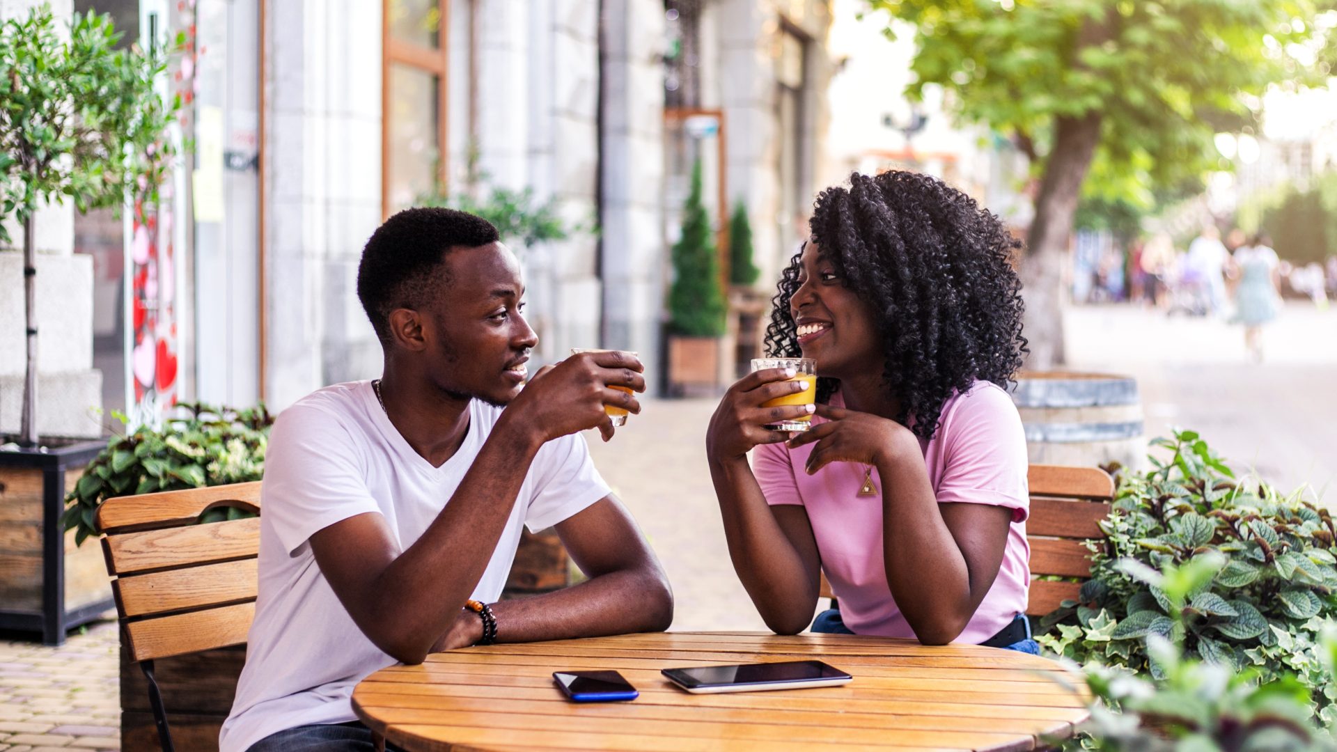 Can Finances Affect Your Dating Experience?