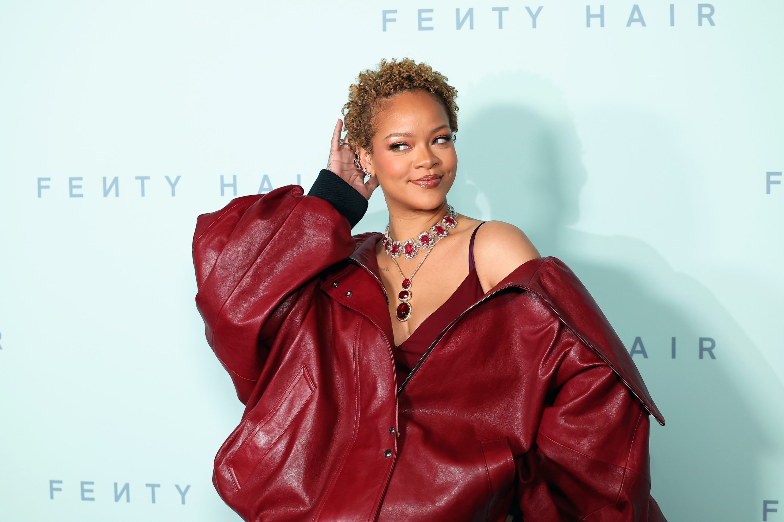 Here’s Why We Can’t Get Enough Of Rihanna’s TWA