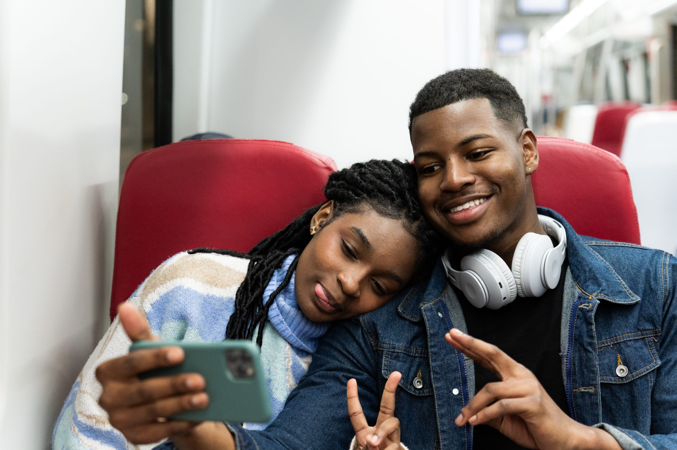LTAI: When Should You Go Instagram Official With Your Relationship?