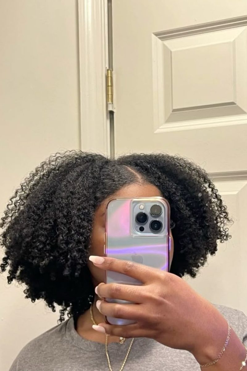 10 Easy Natural Hair Routines For Black College Girls On The Go