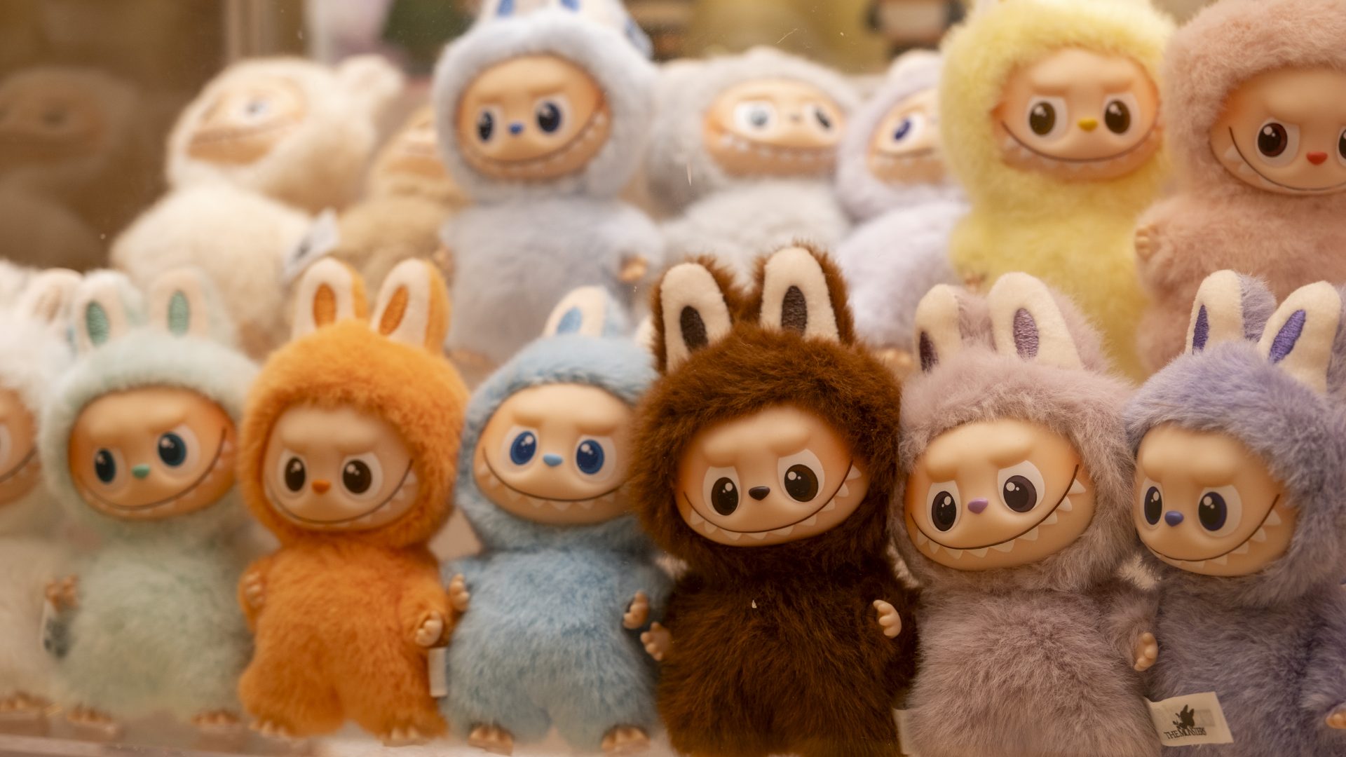 Trinkets Are The New Marketing Tool, But They’re Hurting Your Pockets
