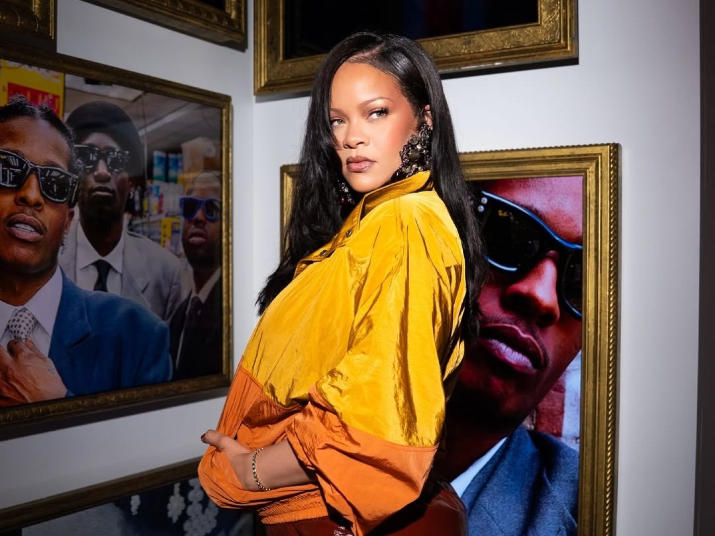 Rihanna Has Entered The Trendy Cherry Red Chat